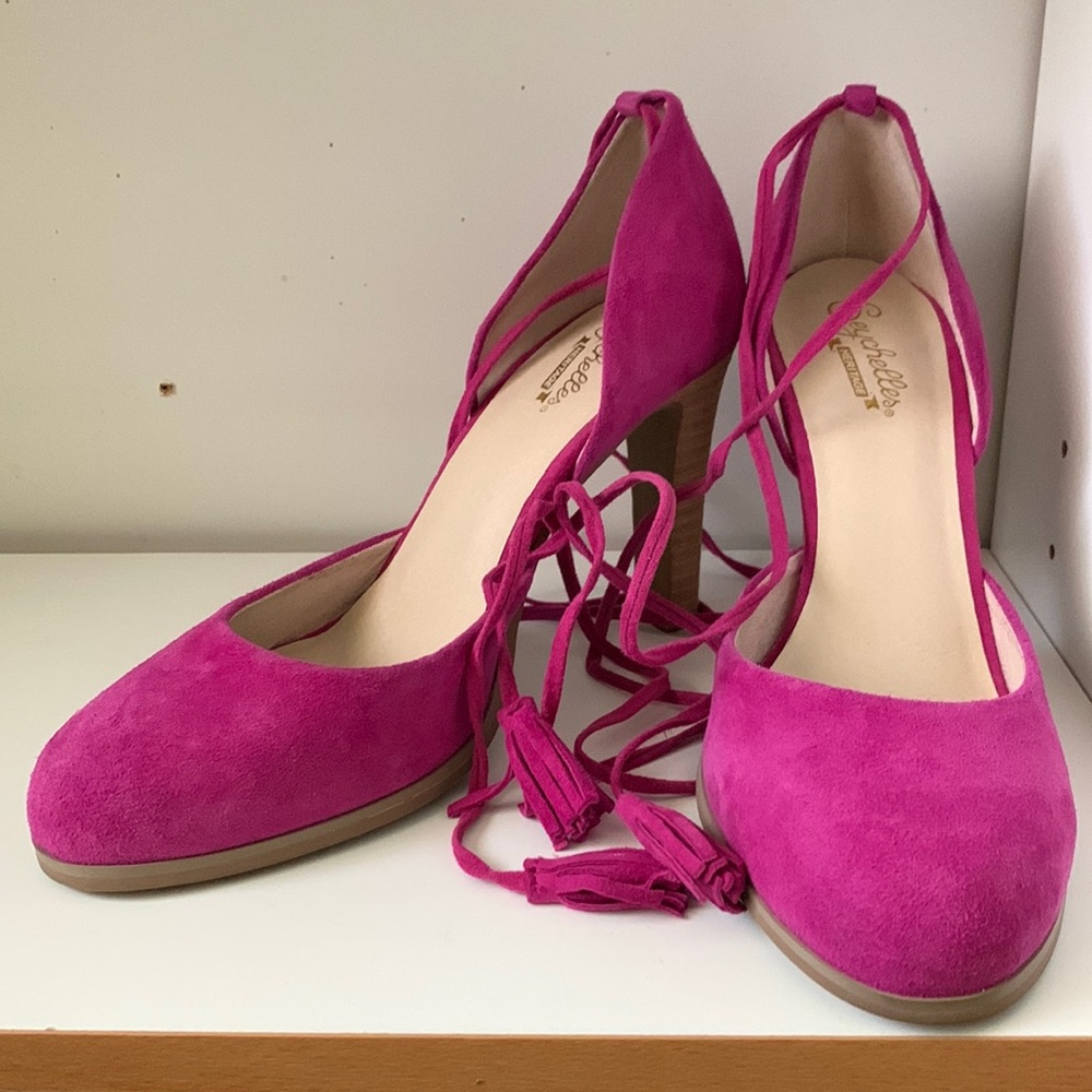Suede pink heels wrap ankle